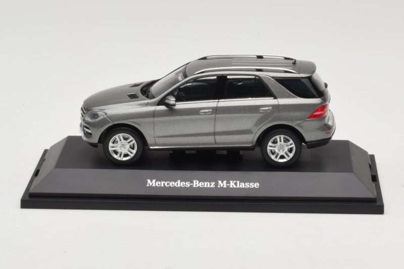Mercedes M-Class W166 Palladium Silver Metallic Minichamps 1:43 B66960061 Μέταλλο