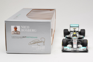 Mercedes MGP W02 #8 N. Rosberg Mercedes GP Showcar 2011 Minichamps 1:18 110110078 Μέταλλο - εικόνα 6 από 7