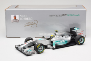 Mercedes MGP W02 #8 N. Rosberg Mercedes GP Showcar 2011 Minichamps 1:18 110110078 Μέταλλο - εικόνα 7 από 7