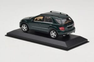 Mercedes ML 500 W164 Σκούρο Πράσινο Minichamps 1:43 400034500 Μέταλλο - εικόνα 3 από 4