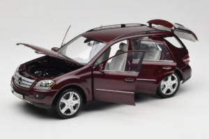 Mercedes ML W164 Red Metallic Minichamps 1:18 150034500 Μέταλλο - εικόνα 2 από 8