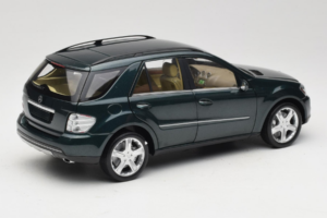 Mercedes ML W164 Green Metallic Minichamps 1:18 150034502 Μέταλλο - εικόνα 3 από 8