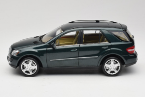 Mercedes ML W164 Green Metallic Minichamps 1:18 150034502 Μέταλλο - εικόνα 4 από 8