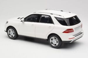 Mercedes ML W166 Λευκό Minichamps 1:18 100030101 Μέταλλο - εικόνα 7 από 8