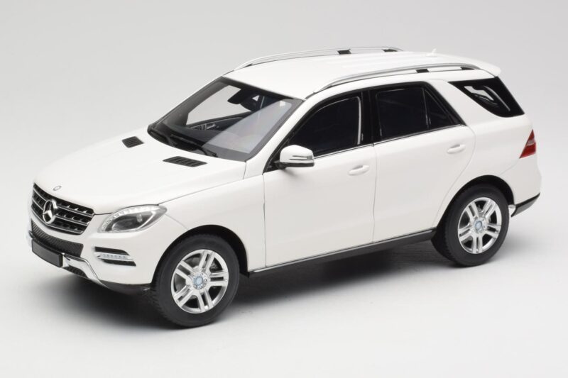 Mercedes ML W166 Λευκό Minichamps 1:18 100030101 Μέταλλο