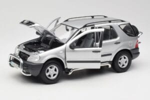 Mercedes ML320 W163 Ασημί Maisto 1:18 50319 Μέταλλο - εικόνα 2 από 8