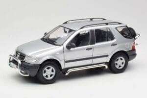 Mercedes ML320 W163 Ασημί Maisto 1:18 50319 Μέταλλο