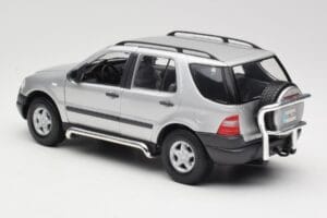Mercedes ML320 W163 Ασημί Maisto 1:18 50319 Μέταλλο - εικόνα 7 από 8