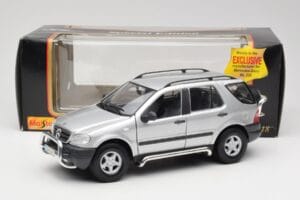 Mercedes ML320 W163 Ασημί Maisto 1:18 50319 Μέταλλο - εικόνα 8 από 8