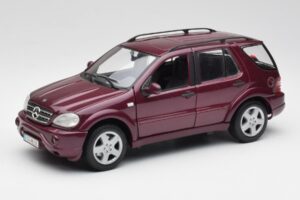 Mercedes ML55 AMG W163 Μωβ Maisto 1:18 31876 Μέταλλο