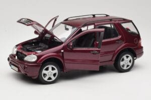 Mercedes ML55 AMG W163 Κόκκινο Maisto 1:18 50348 Μέταλλο - εικόνα 2 από 8