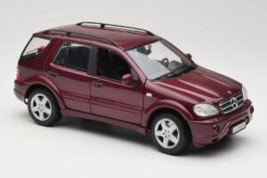 Mercedes ML55 AMG W163 Κόκκινο Maisto 1:18 50348 Μέταλλο - εικόνα 6 από 8