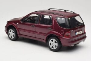Mercedes ML55 AMG W163 Κόκκινο Maisto 1:18 50348 Μέταλλο - εικόνα 7 από 8