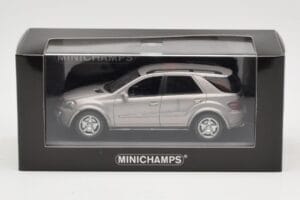 Mercedes ML63 AMG W164 Γκρι Μεταλλικό Minichamps 1:43 400034570 Μέταλλο - εικόνα 4 από 4