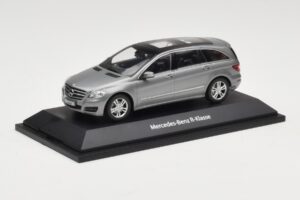Mercedes R-Class W251 Palladium Silver Metallic Minichamps 1:43 B66960055 Μέταλλο - εικόνα 2 από 4