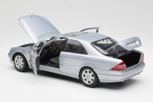 Mercedes S-Class W220 Γαλάζιο Maisto 1:18 56050 Μέταλλο - εικόνα 5 από 8