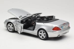 Mercedes SL R230 Ασημί Maisto 1:18 B66962125 Μέταλλο - εικόνα 5 από 8