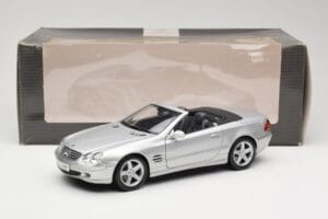 Mercedes SL R230 Ασημί Maisto 1:18 B66962125 Μέταλλο - εικόνα 8 από 8