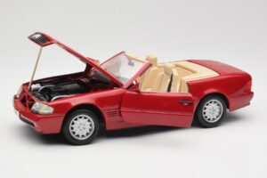 Mercedes SL500 R129 Κόκκινο Revell 1:18 08927 Μέταλλο - εικόνα 2 από 8