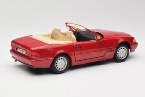 Mercedes SL500 R129 Κόκκινο Revell 1:18 08927 Μέταλλο - εικόνα 3 από 8