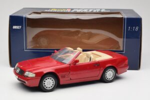 Mercedes SL500 R129 Κόκκινο Revell 1:18 08927 Μέταλλο - εικόνα 8 από 8