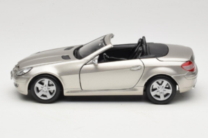 Mercedes SLK R171 Ανοιχτό Μπρονζέ Μεταλλικό Maisto 1:18 31674-R1 Μέταλλο - εικόνα 4 από 8