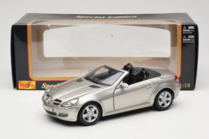Mercedes SLK R171 Ανοιχτό Μπρονζέ Μεταλλικό Maisto 1:18 31674-R1 Μέταλλο - εικόνα 8 από 8