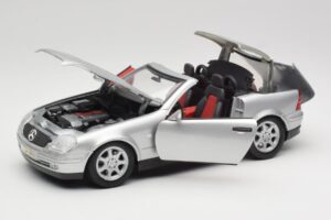 Mercedes SLK R170 Ρόντστερ Ασημί Maisto 1:18 31674 Μέταλλο - εικόνα 9 από 9