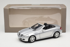 Mercedes SLK R171 Ασημί Minichamps 1:18 B66962318 Μέταλλο - εικόνα 9 από 9