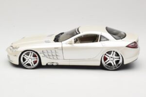 Mercedes SLR McLaren C199 Λευκό Maisto 1:18 31068 Μέταλλο - εικόνα 4 από 8
