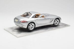 Mercedes SLR Vision Ασημί Περιορισμένη Έκδοση Με Βάση Αλουμινίου Bburago 1:18 B66962102 Μέταλλο - εικόνα 3 από 8
