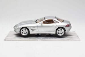 Mercedes SLR Vision Ασημί Περιορισμένη Έκδοση Με Βάση Αλουμινίου Bburago 1:18 B66962102 Μέταλλο - εικόνα 4 από 8