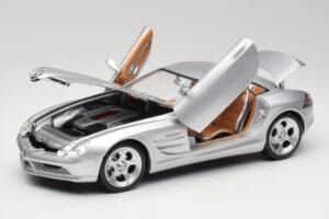 Mercedes SLR Vision Liquid Ασημί Maisto 1:18 B66962101 Μέταλλο - εικόνα 2 από 8
