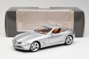 Mercedes SLR Vision Liquid Ασημί Maisto 1:18 B66962101 Μέταλλο - εικόνα 8 από 8