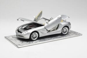 Mercedes SLR Vision Roadster Liquid Ασημί Maisto 1:18 B66963208 Μέταλλο - εικόνα 2 από 8