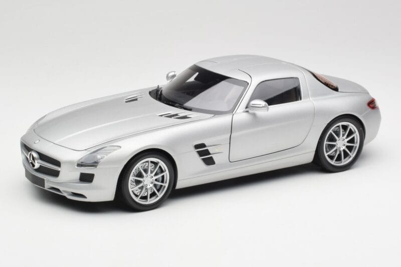 Mercedes SLS AMG C197 Iridium Ασημί Minichamps 1:18 100039026 Μέταλλο