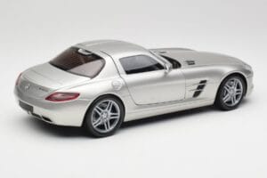Mercedes SLS AMG C197 Matt Ασημί Minichamps 1:18 100039029 Μέταλλο - εικόνα 3 από 8