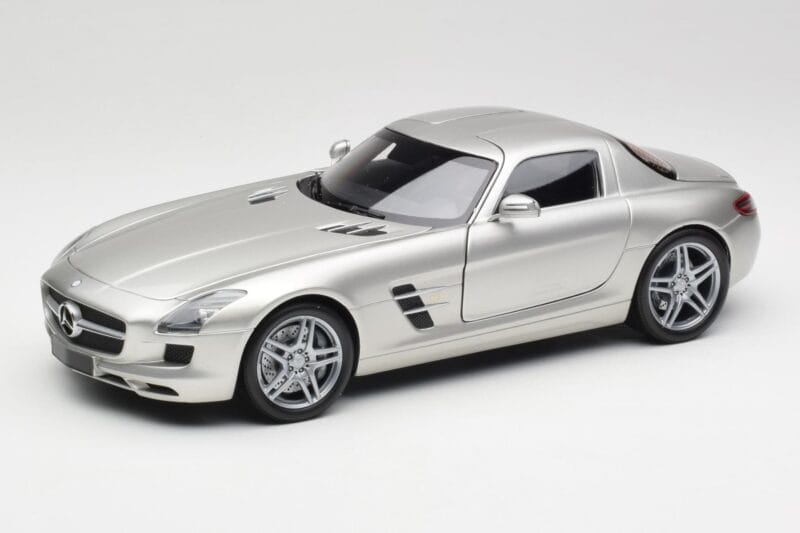 Mercedes SLS AMG C197 Matt Ασημί Minichamps 1:18 100039029 Μέταλλο