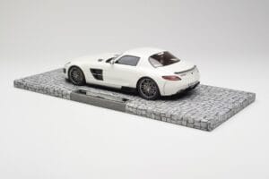Mercedes Brabus SLS AMG 700 Biturbo Pearl Λευκό Minichamps 1:18 107032020 Μέταλλο - εικόνα 5 από 6