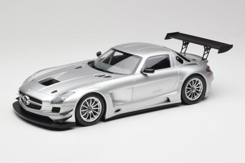 Mercedes SLS AMG GT3 C197 Street Ασημί Minichamps 1:18 151113100 Μέταλλο