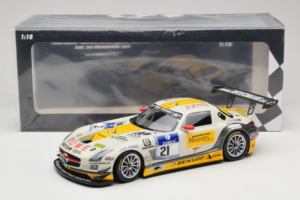 Mercedes SLS AMG GT3 #21 Rowe Racing M. Hartung / N. Heyer ADAC 24 Hours Nurburgring 2013 Minichamps 1:18 151133121 Μέταλλο - εικόνα 6 από 6