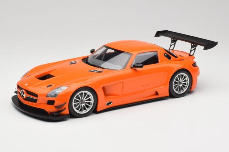 Mercedes SLS AMG GT3 C197 Street Πορτοκαλί Minichamps 1:18 151113105 Μέταλλο