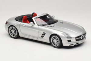 Mercedes SLS AMG Roadster Iridium Ασημί Minichamps 1:18 B66960078 Μέταλλο - εικόνα 6 από 8
