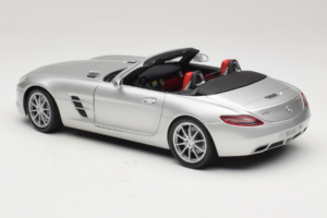 Mercedes SLS AMG Roadster Iridium Ασημί Minichamps 1:18 B66960078 Μέταλλο - εικόνα 7 από 8