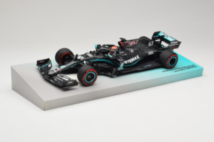 Mercedes W11 #63 G. Russell Mercedes AMG Petronas Sakhir Grand Prix 2020 Minichamps 1:18 113201663 Ρητίνη - εικόνα 2 από 7