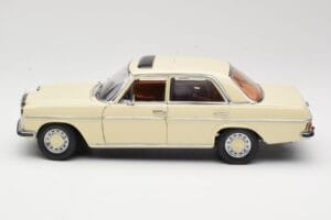 Mercedes W115 Strich 8 Κρεμ Sun Star 1:18 4581 Μέταλλο - εικόνα 4 από 8