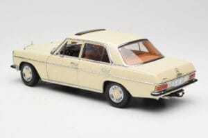 Mercedes W115 Strich 8 Κρεμ Sun Star 1:18 4581 Μέταλλο - εικόνα 7 από 8