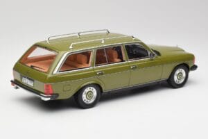 Mercedes W123 200T Cypress Πράσινο BoS Models 1:18 BOS008 Μέταλλο - εικόνα 2 από 6