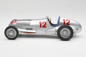 Mercedes W125 #12 R. Caracciola Grand Prix 1937 CMC 1:18 M-052 Μέταλλο - εικόνα 3 από 6