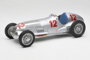 Mercedes W125 #12 R. Caracciola Grand Prix 1937 CMC 1:18 M-052 Μέταλλο